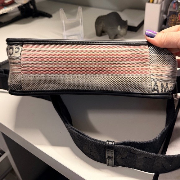 Stella McCartney Black and Cream Striped Shoulder Bag - Picture 4 of 8